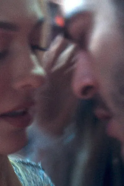 Don't Leave (مدبلج)